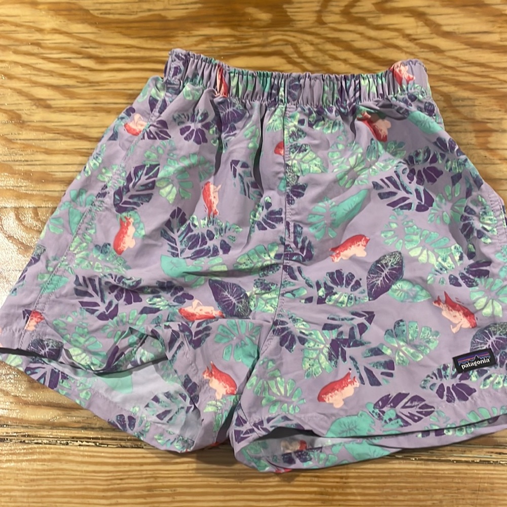 Patagonia size 5 girls shorts